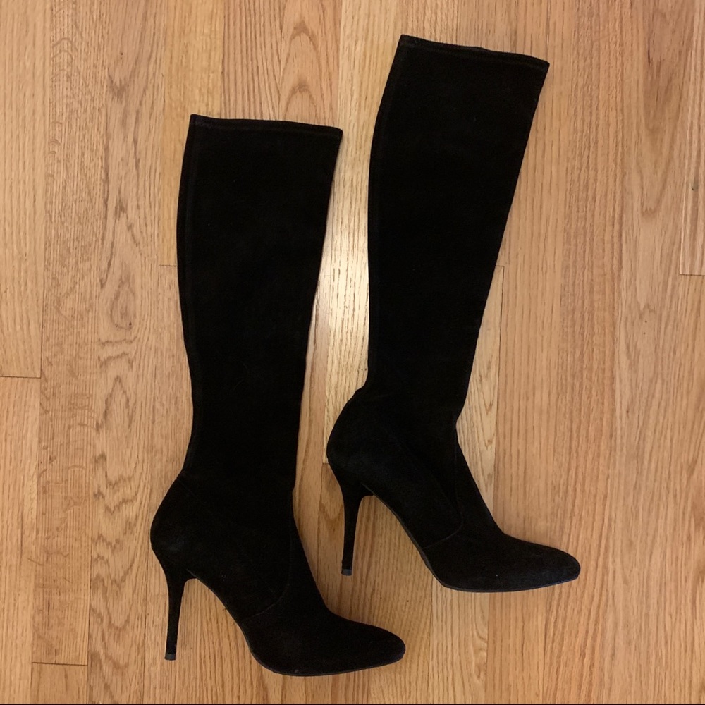 Stuart Weitzman Stretch Suede Heeled Boot 9N